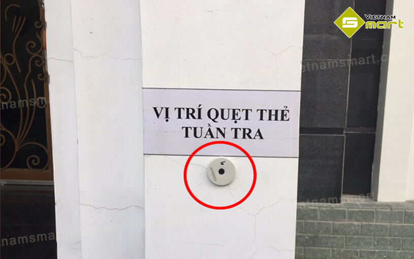 Thẻ NFC để xác thực truy cập của máy tuần tra bảo vệ