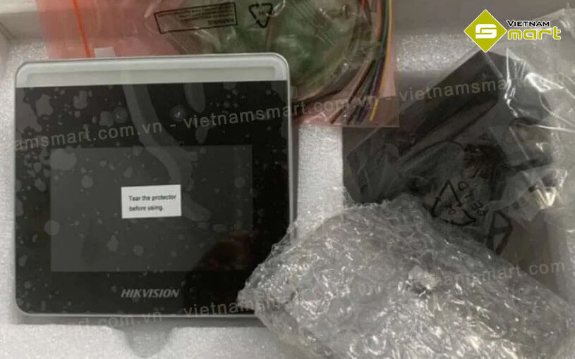 Model chấm công Hikvision DS-K1T331 nhỏ gọn, tiện lợi