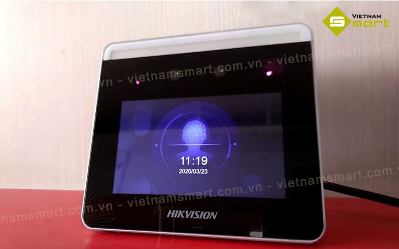 Máy chấm công khuôn mặt Hikvision DS-K1T331W