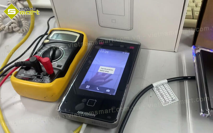 Máy chấm công khuôn mặt Hikvision DS-K1T341AM