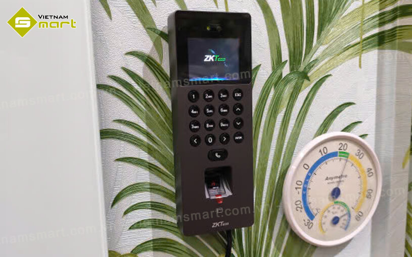 Quản lý truy cập hiệu quả với máy chấm công khuôn mặt ZKTeco SenseFace 2A