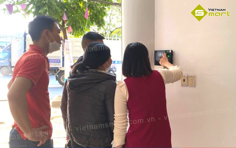 TOP 3 thiết bị máy chấm công kiểm soát cửa giá rẻ nhất hiện nay !!!