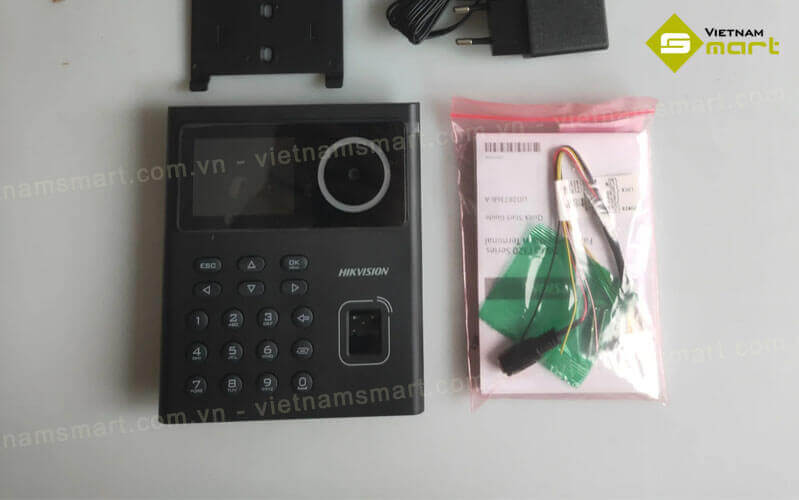 Trọn bộ máy chấm công nhận diện khuôn mặt Hikvision DS-K1T320MFWX