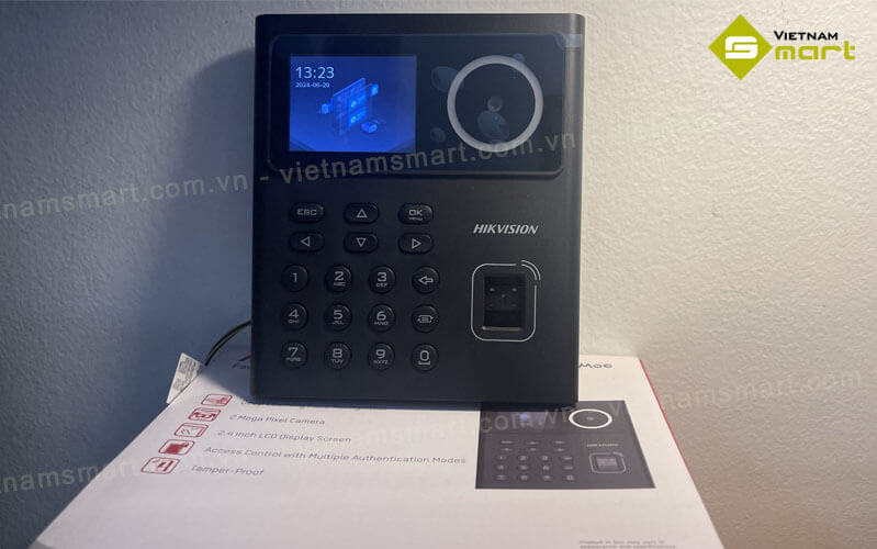 Máy chấm công khuôn mặt, vân tay, thẻ Hikvision DS-K1T320MFWX