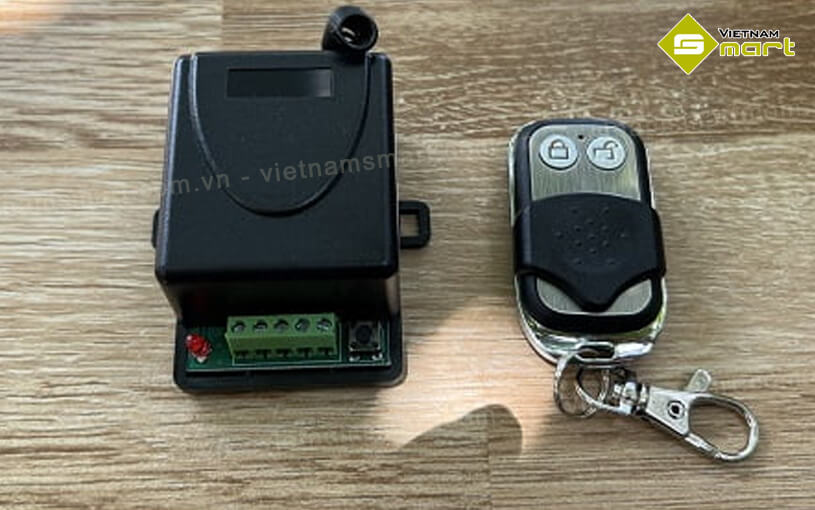 Bộ Remote điều khiển đóng mở cửa từ xa PRO-RM chính hãng giá rẻ từ VietnamSmart