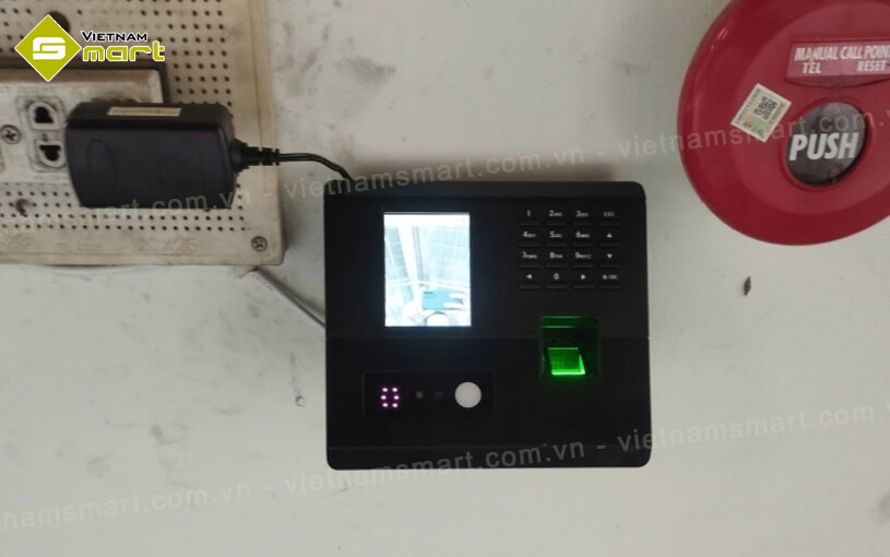 Lắp đặt máy chấm công khuôn mặt RONALD JACK MB500-VL giá rẻ số 1 toàn quốc