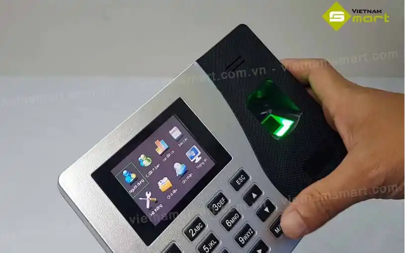 Máy chấm công vân tay Ronald Jack W200 quản lý nhân sự hiện đại