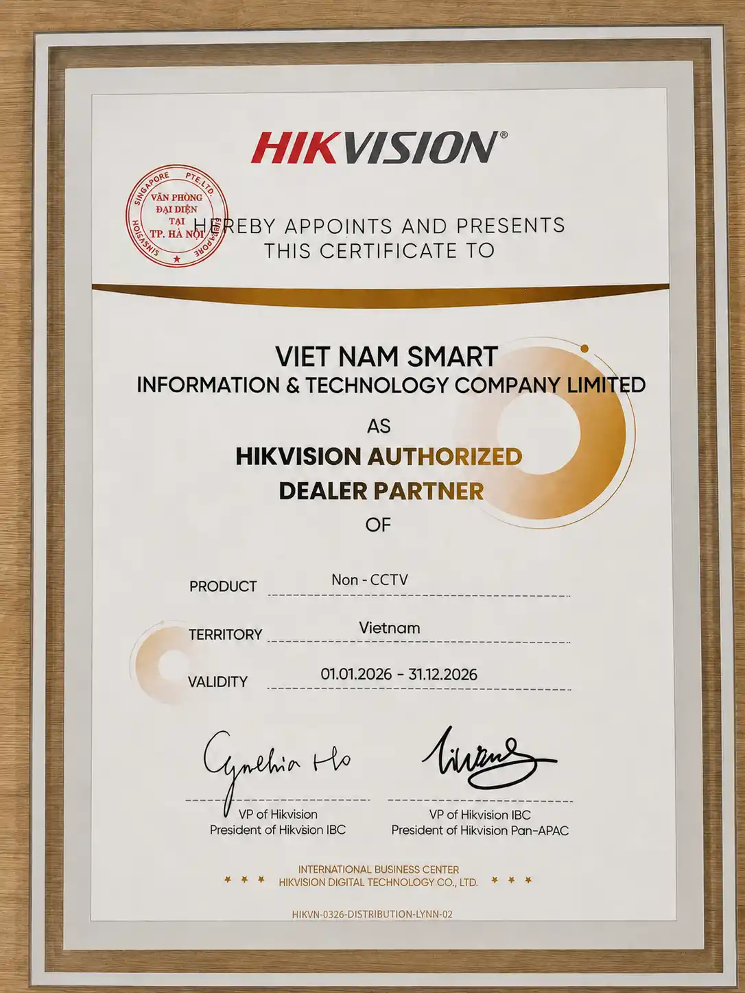 Vietnamsmart – Nhà phân phối chính thức ủy quyền Hikvision tại Việt Nam Chứng nhận Vietnamsmart là nhà phân phối chính thức được Hikvision ủy quyền tại Việt Nam trong năm 2026.